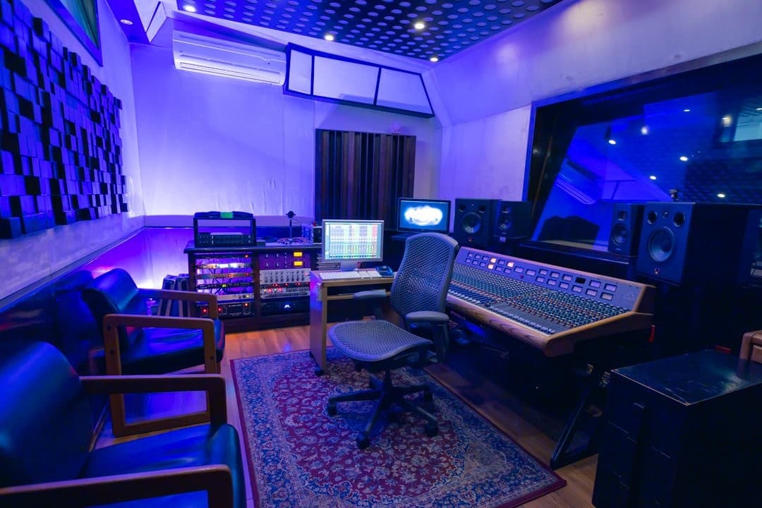 Llegar ah tener un estudio para hacer musica
